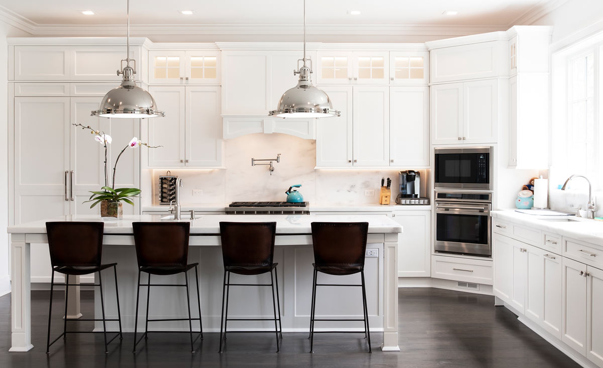 Black & White Hamptons Style Coastal Kitchen Interior Design