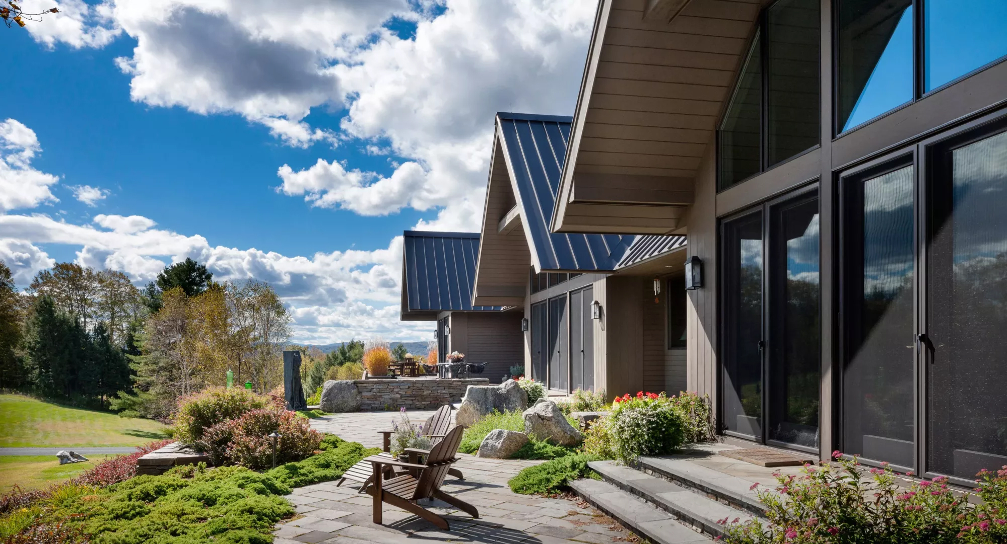 DHMurray Architecture Vermont Contemporary Cabin with Scenic Views